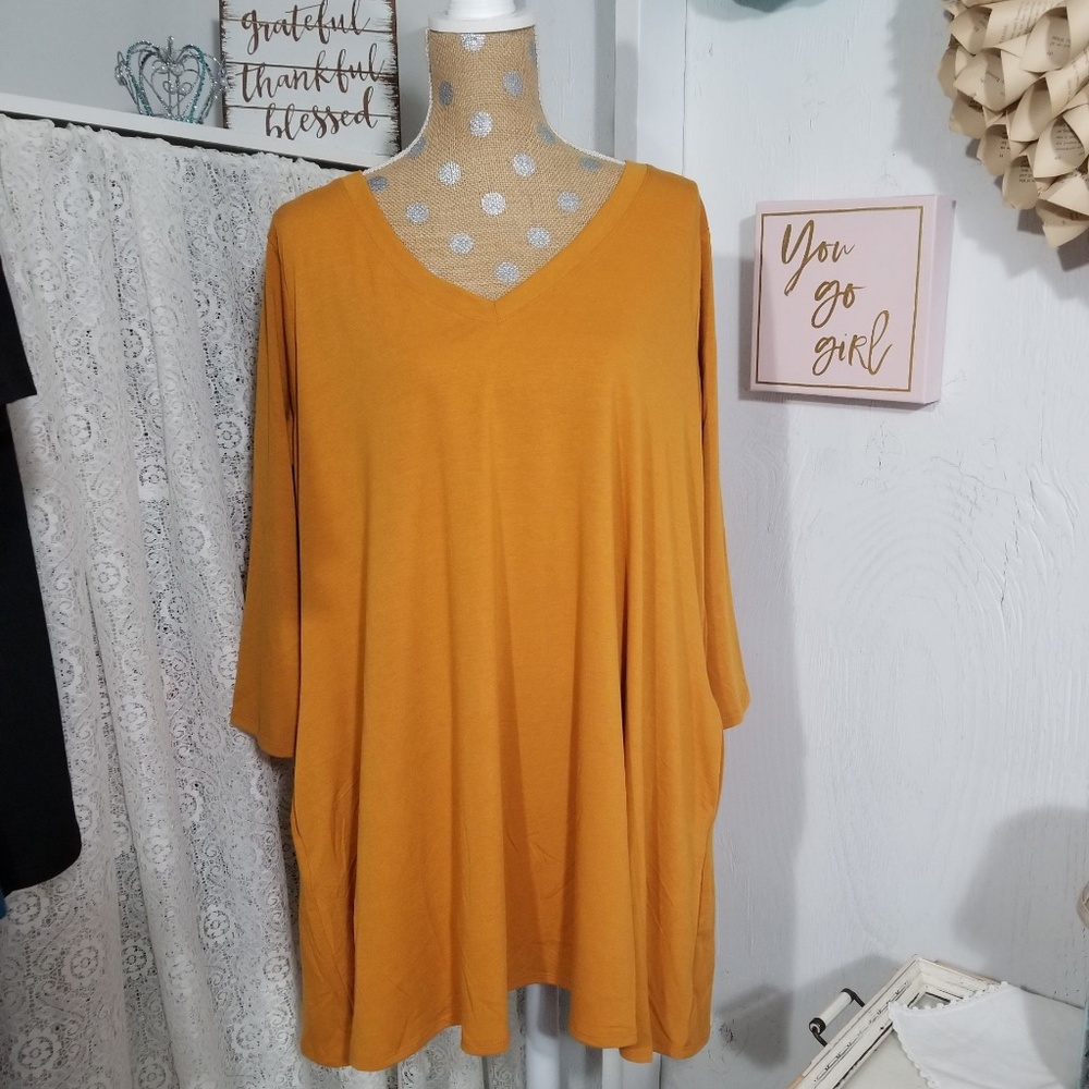 NWT ❤ ZENANA PREMIUM OUTFITTERS VNECK TUNIC - Picture 2 of 3